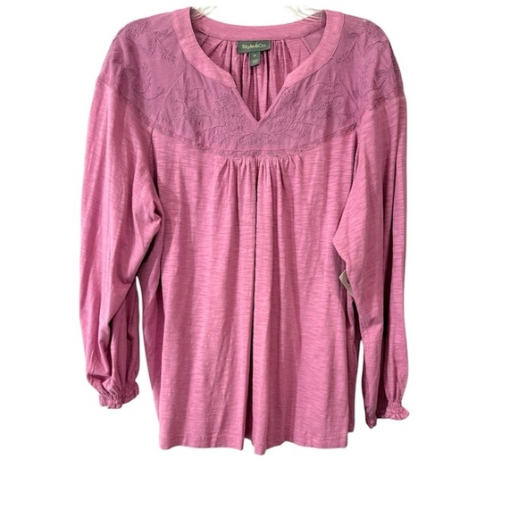 Style &‎ Co Women Lace Top Embroidered Sheer Yoke Split Neckline Pink Size 2X - Picture 3 of 11